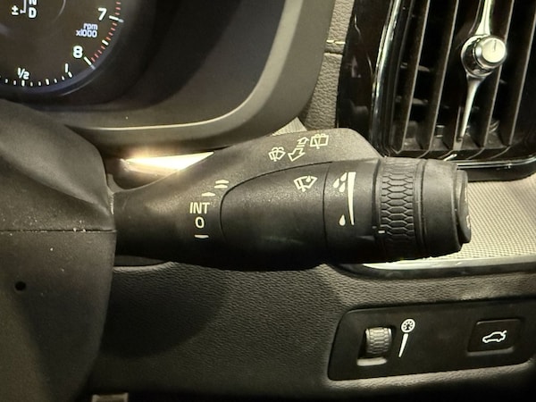 Used Volvo XC60 2019 for sale - 76223478: Photo 39