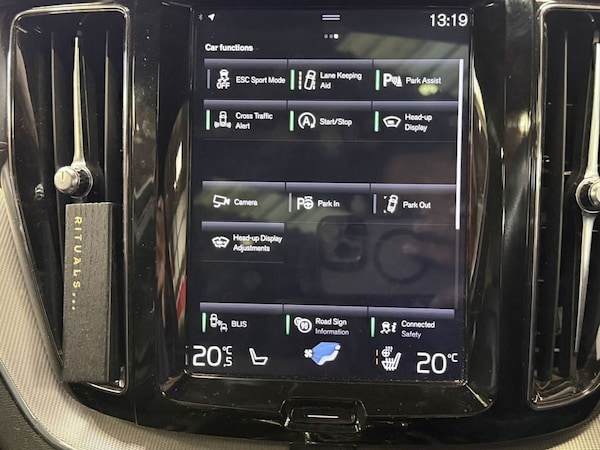 Used Volvo XC60 2019 for sale - 76223478: Photo 45