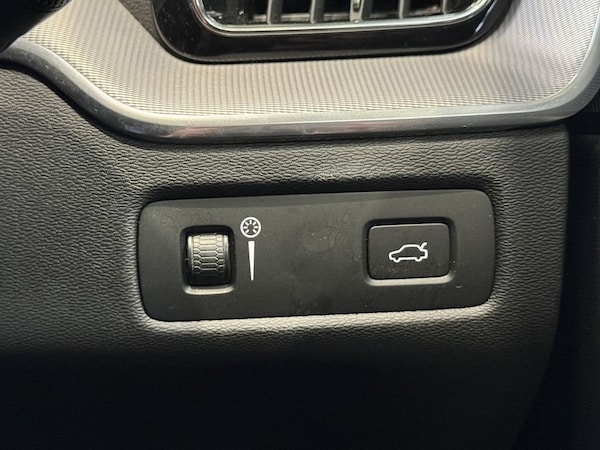 Used Volvo XC60 2019 for sale - 76223478: Photo 49