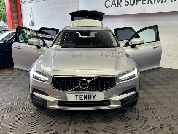 Used Volvo V90 2017 for sale - 75336033: Photo 11