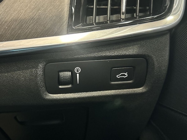 Used Volvo V90 2017 for sale - 75336033: Photo 48