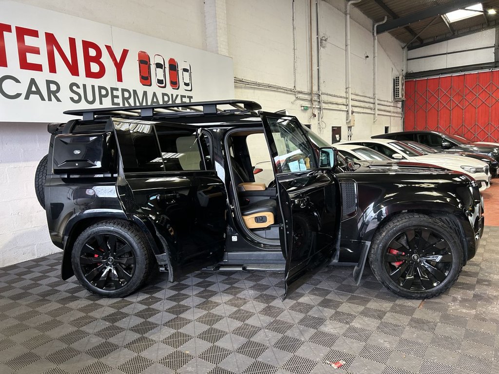 Used Land Rover Defender 2021 for sale - 77572028: Photo 13