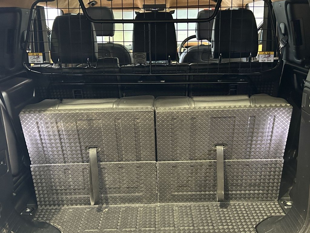 Used Land Rover Defender 2021 for sale - 77572028: Photo 15