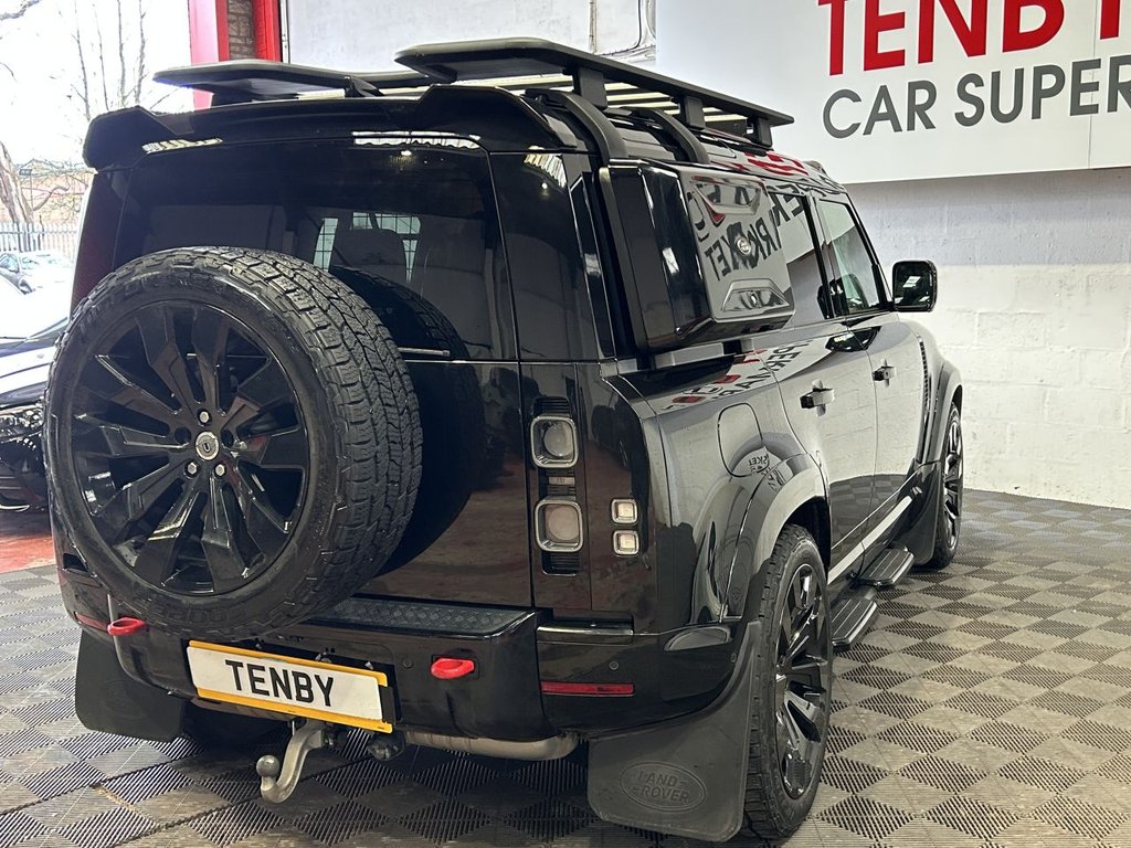 Used Land Rover Defender 2021 for sale - 77572028: Photo 18