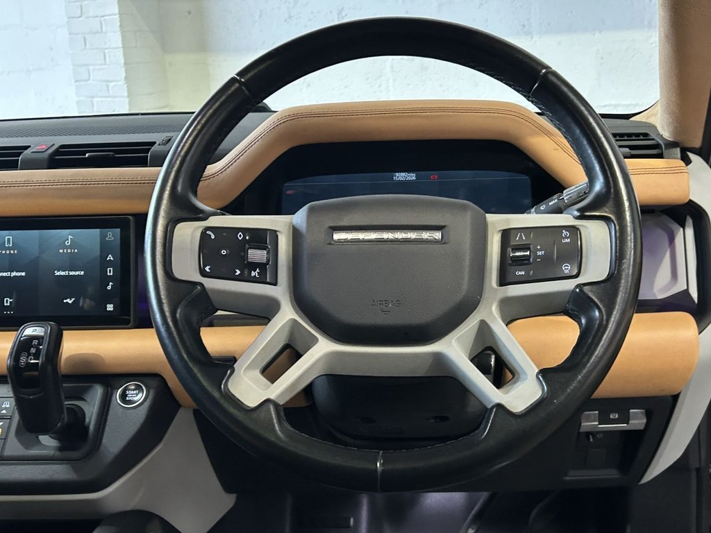 Used Land Rover Defender 2021 for sale - 77572028: Photo 28