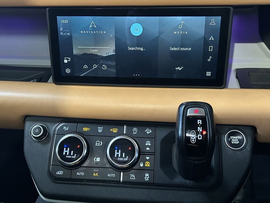 Used Land Rover Defender 2021 for sale - 77572028: Photo 29