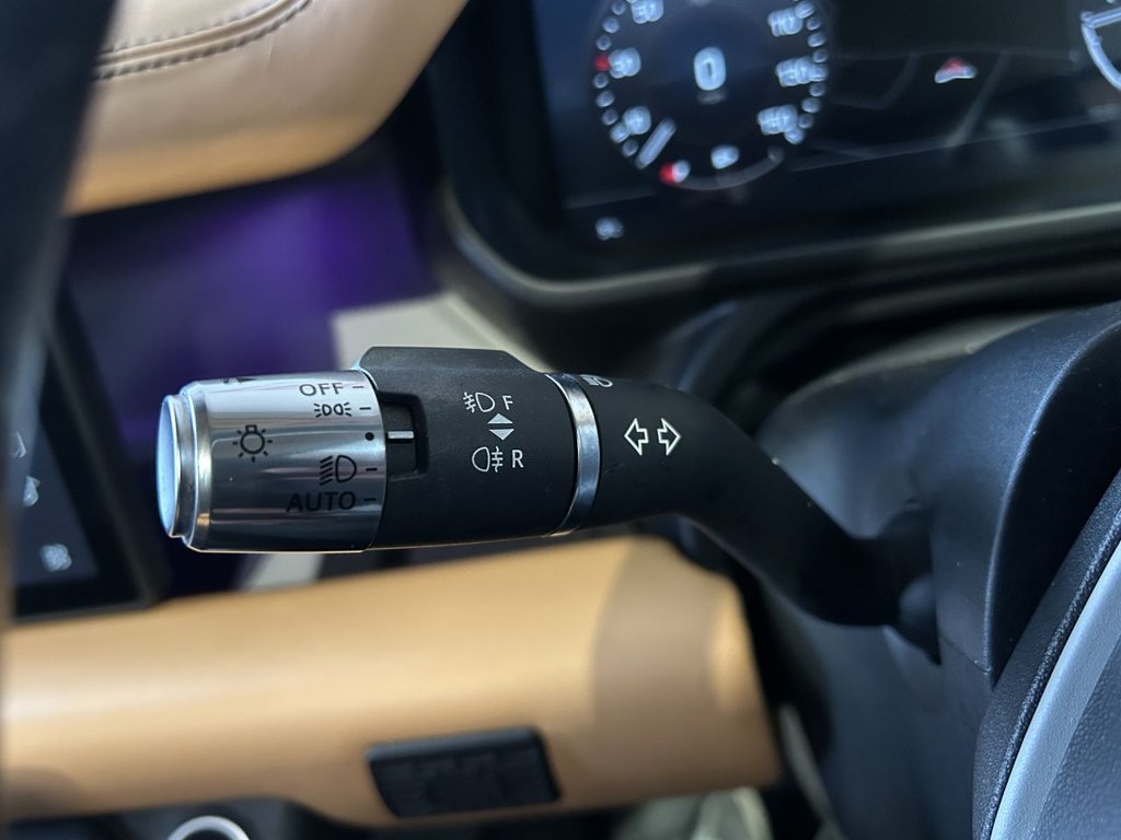 Used Land Rover Defender 2021 for sale - 77572028: Photo 32