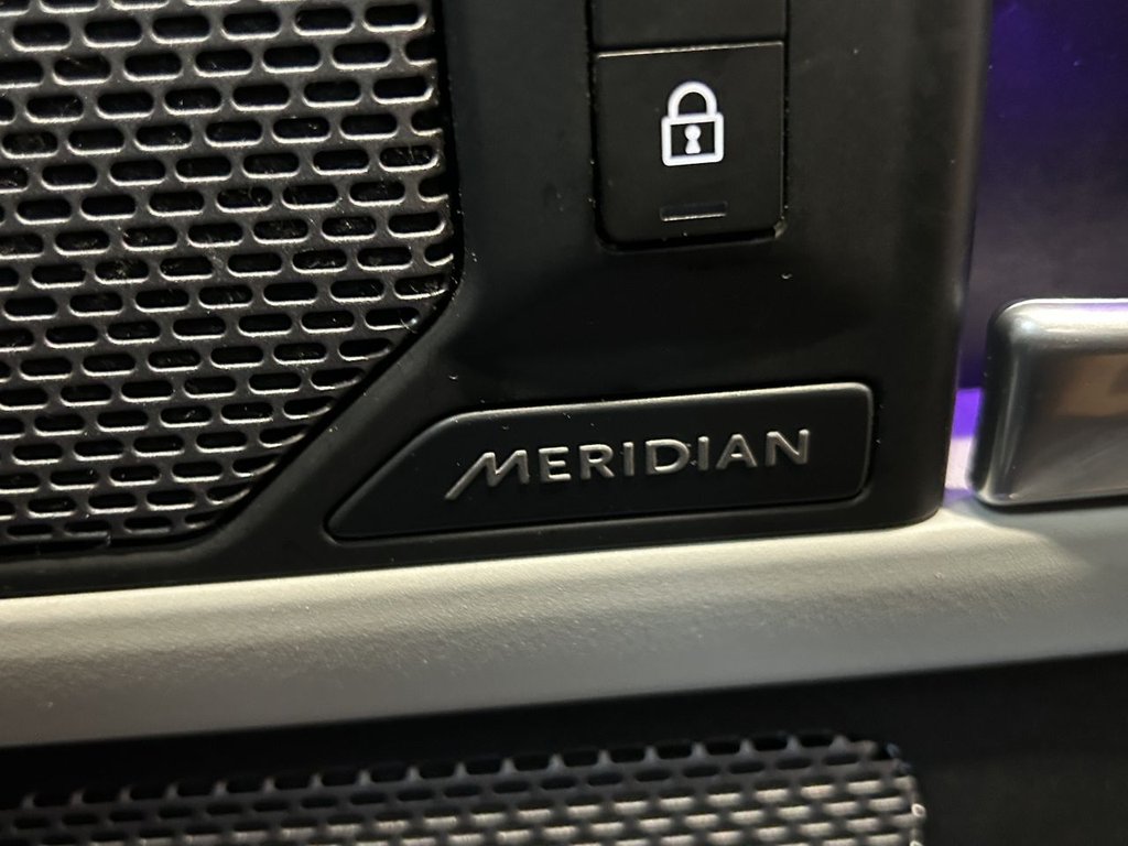 Used Land Rover Defender 2021 for sale - 77572028: Photo 40