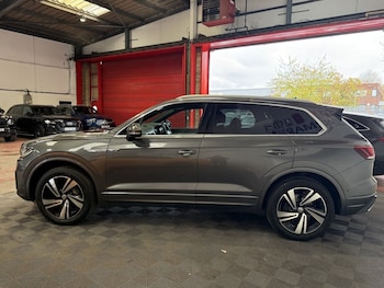 Used Volkswagen Touareg 2019 for sale - 76304050: Photo