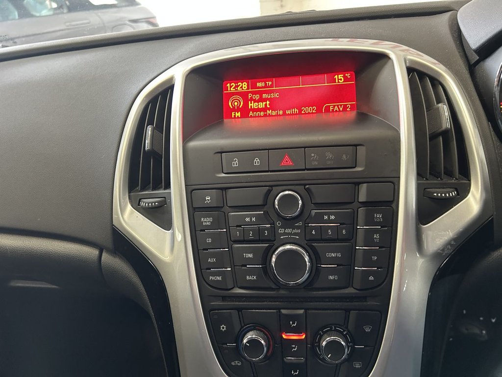 Used Vauxhall Astra 2015 for sale - 76481750: Photo 32