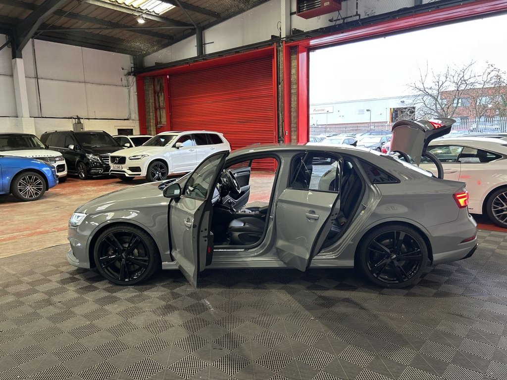 Used Audi RS3 2019 for sale - 76883318: Photo 13