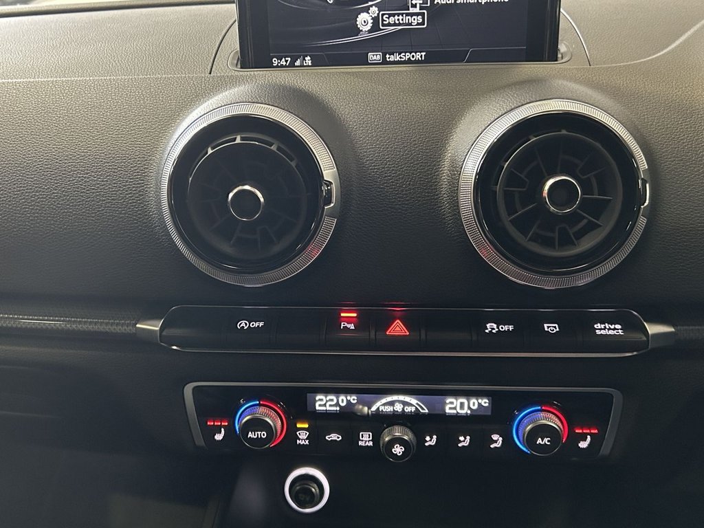 Used Audi RS3 2019 for sale - 76883318: Photo 45