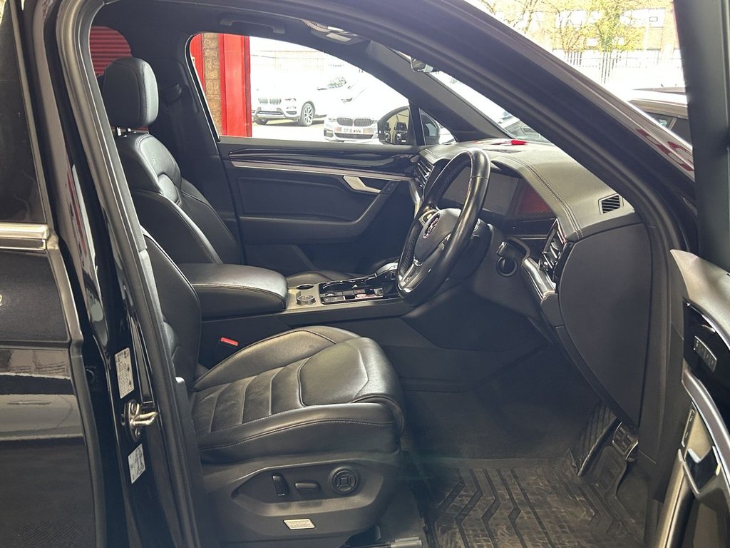 Used Volkswagen Touareg 2018 for sale - 78029728: Photo 33