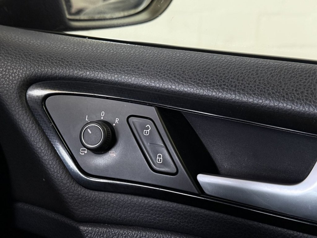 Used Volkswagen Golf 2014 for sale - 78068760: Photo 39