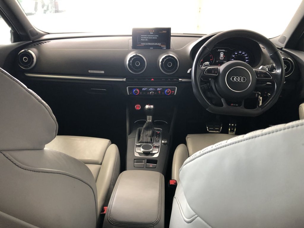 Used Audi RS3 2015 for sale - 77356000: Photo 32