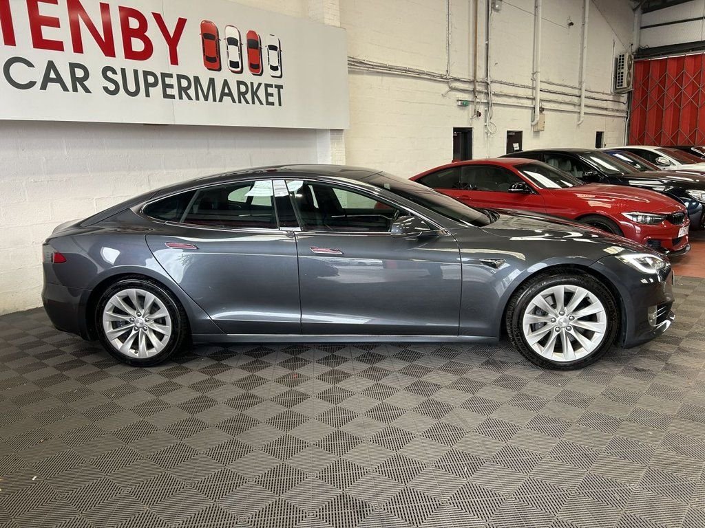 Used Tesla Model S 2018 for sale - 76867513: Photo 11