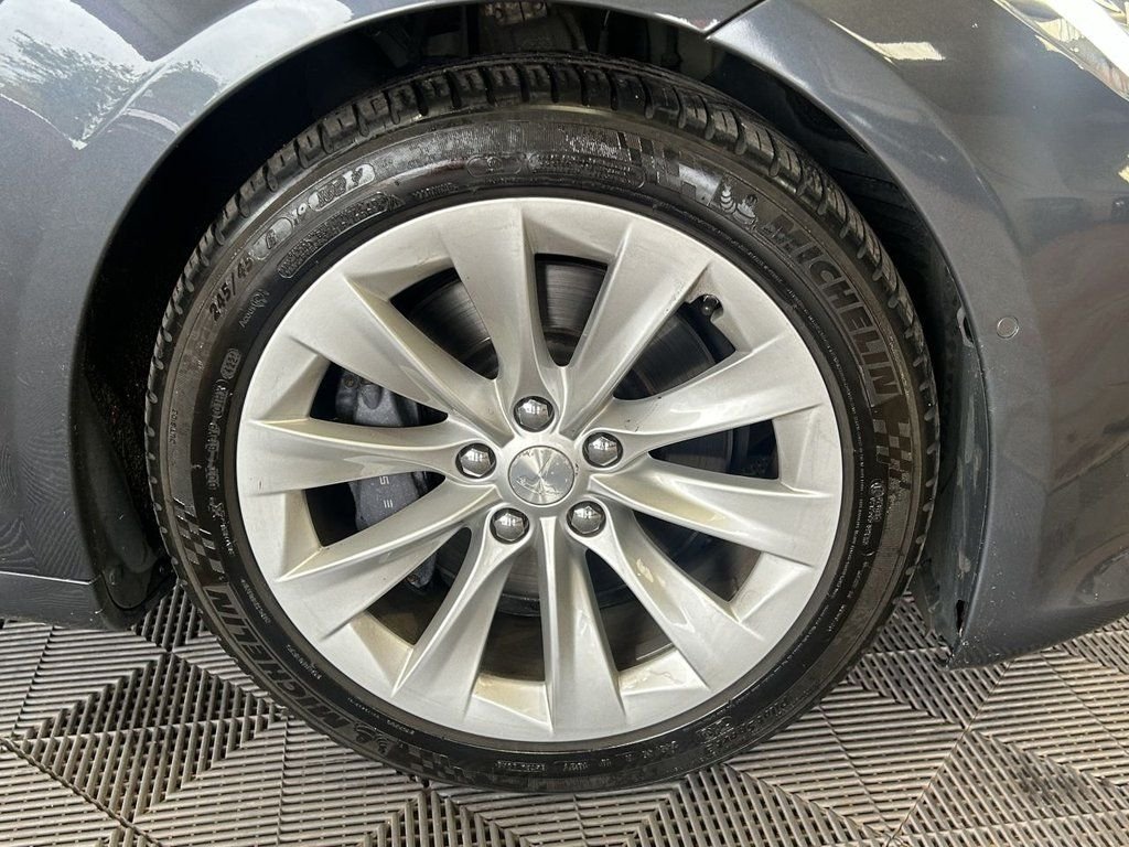 Used Tesla Model S 2018 for sale - 76867513: Photo 24