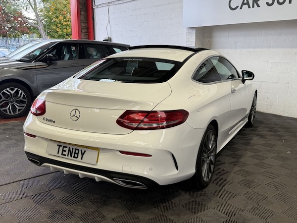 Used Mercedes-Benz C-Class 2017 for sale - 76203408: Photo 8