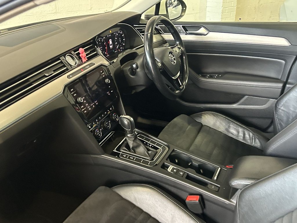 Used Volkswagen Passat 2019 for sale - 76642736: Photo 50