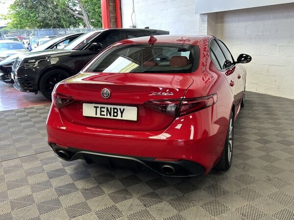 Used Alfa Romeo Giulia 2018 for sale - 76080933: Photo 10