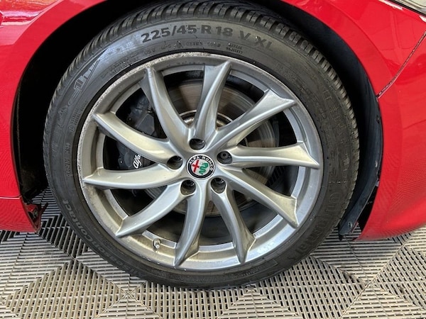 Used Alfa Romeo Giulia 2018 for sale - 76080933: Photo 25
