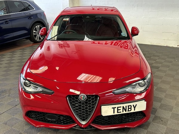 Used Alfa Romeo Giulia 2018 for sale - 76080933: Photo 4