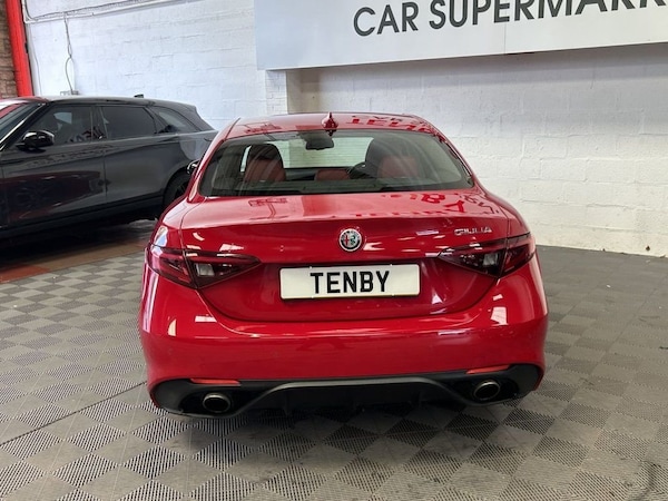 Used Alfa Romeo Giulia 2018 for sale - 76080933: Photo 8