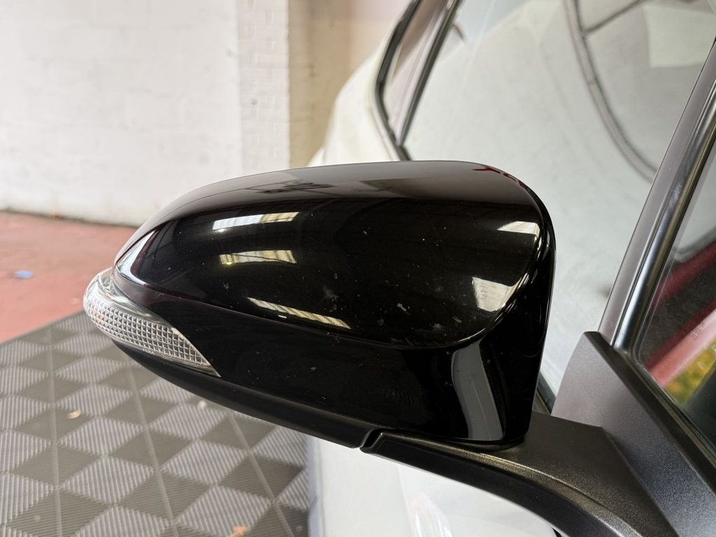 Used Toyota C-HR 2017 for sale - 76313132: Photo 19