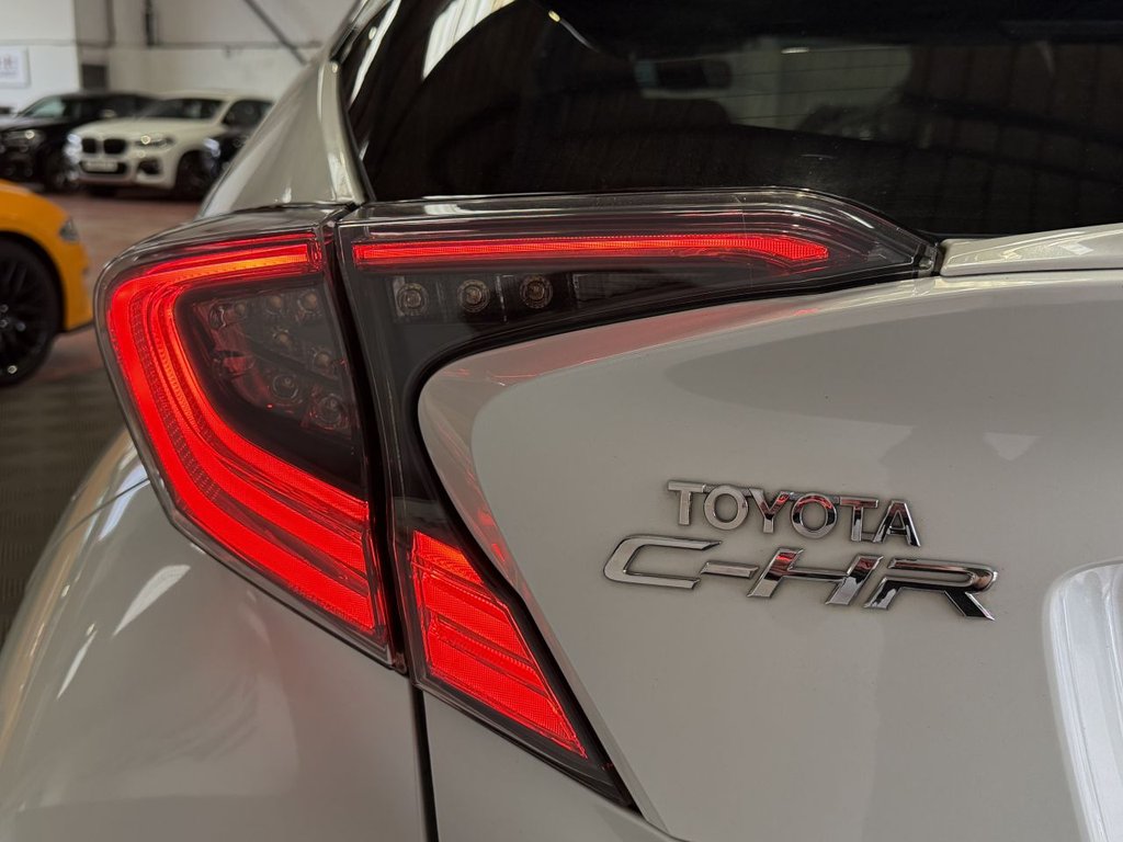 Used Toyota C-HR 2017 for sale - 76313132: Photo 22