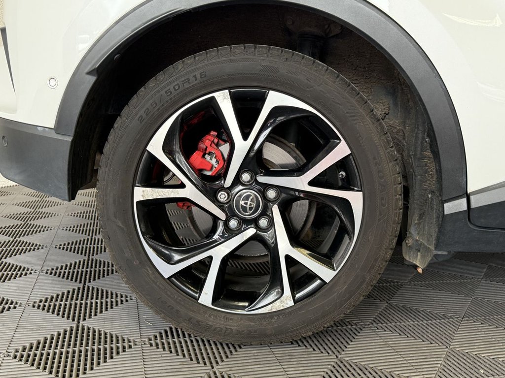 Used Toyota C-HR 2017 for sale - 76313132: Photo 27