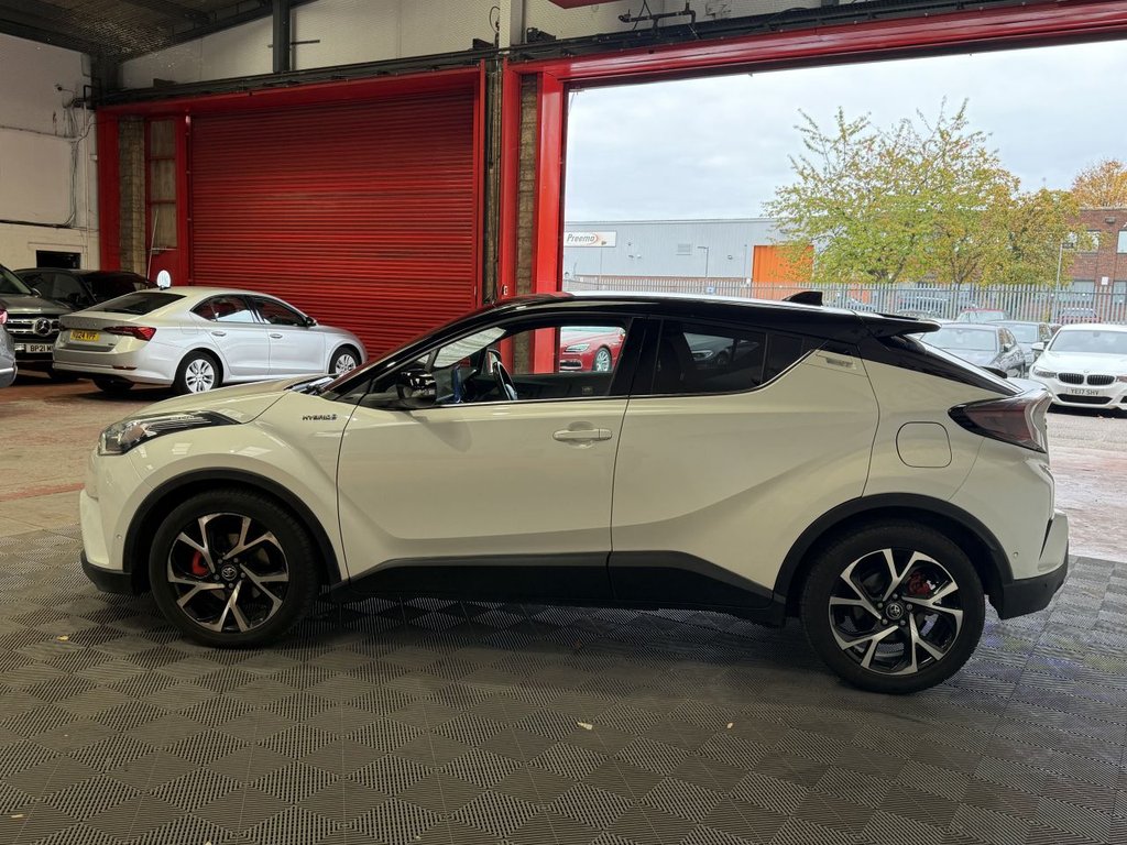 Used Toyota C-HR 2017 for sale - 76313132: Photo 6