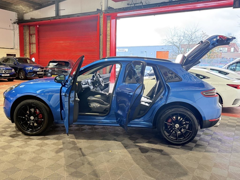 Used Porsche Macan 2016 for sale - 76559107: Photo 13