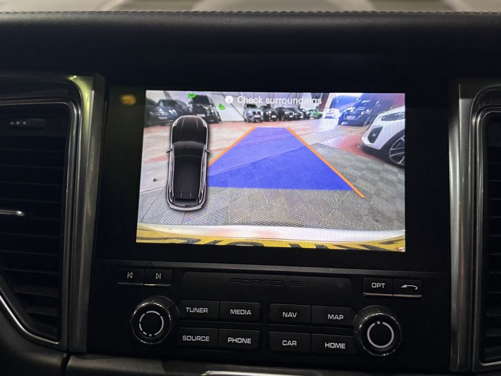 Used Porsche Macan 2016 for sale - 76559107: Photo 43