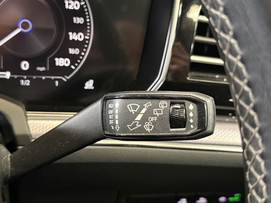 Used Volkswagen Touareg 2019 for sale - 76724421: Photo 37