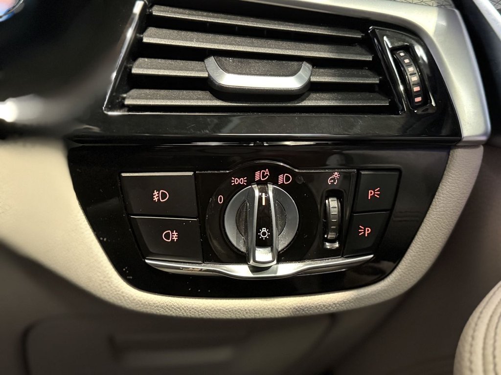 Used BMW 5 Series 2017 for sale - 77609102: Photo 40