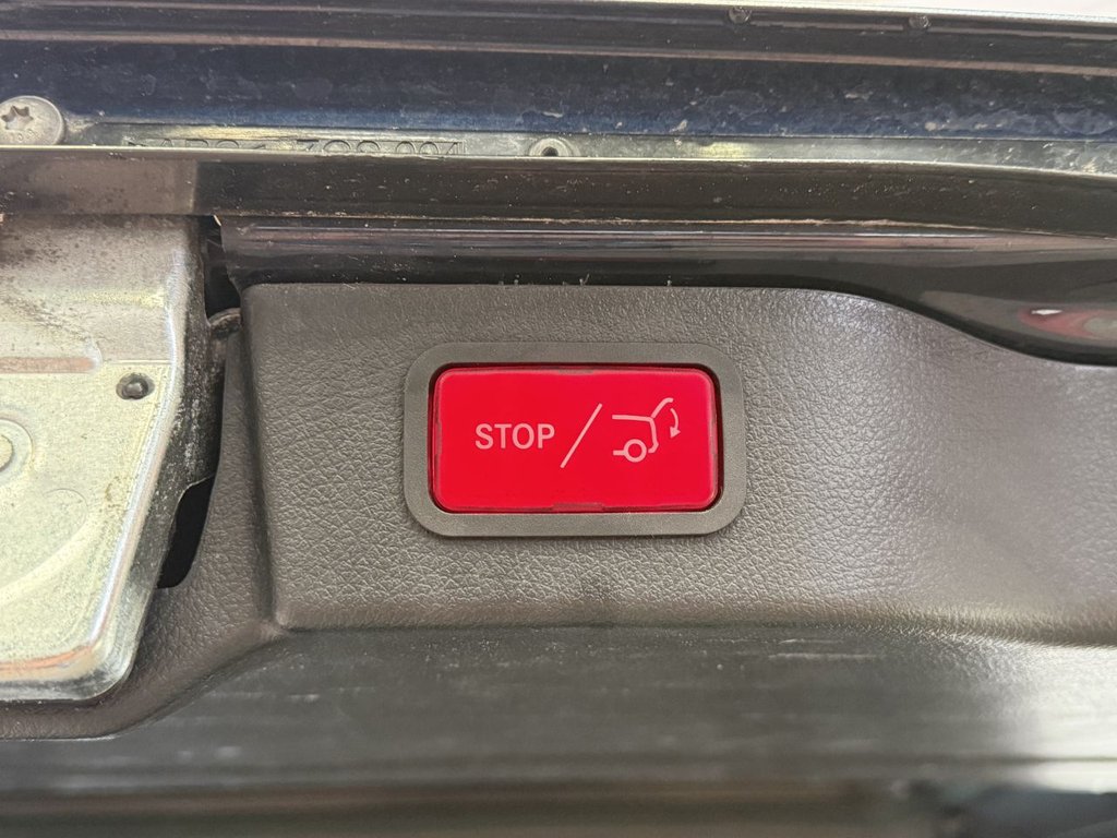 Used Mercedes-Benz V-Class 2018 for sale - 76642516: Photo 18