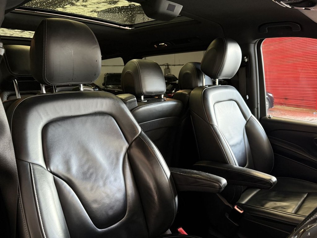Used Mercedes-Benz V-Class 2018 for sale - 76642516: Photo 32