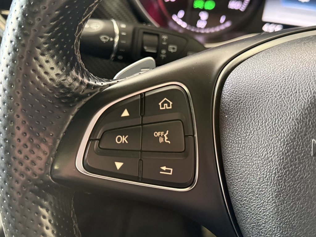 Used Mercedes-Benz V-Class 2018 for sale - 76642516: Photo 34