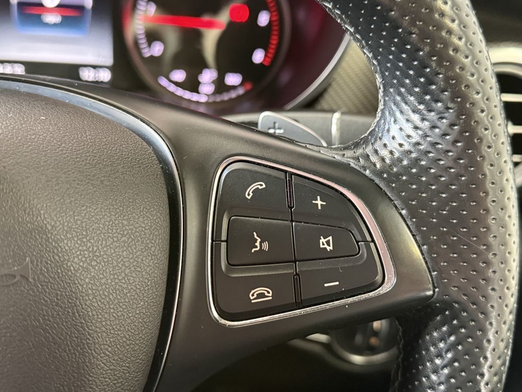 Used Mercedes-Benz V-Class 2018 for sale - 76642516: Photo 35