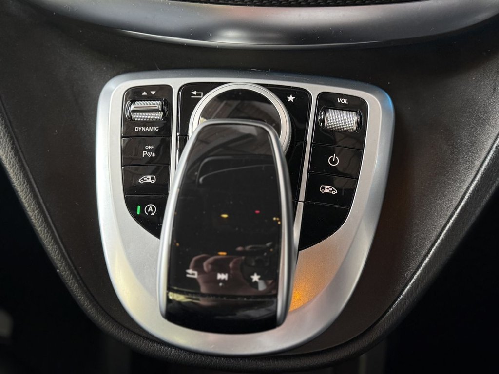 Used Mercedes-Benz V-Class 2018 for sale - 76642516: Photo 46