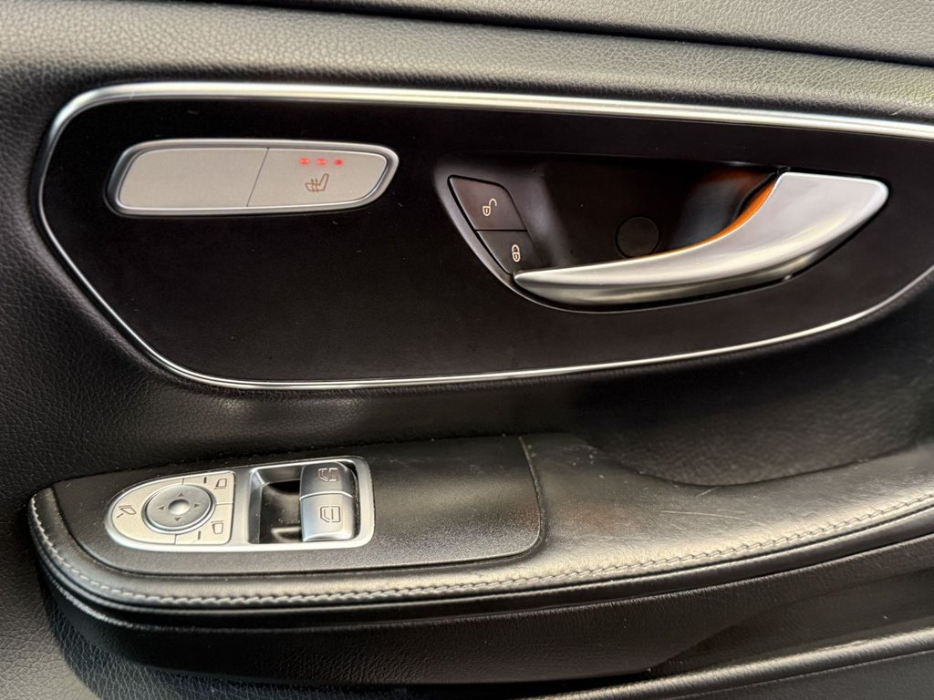 Used Mercedes-Benz V-Class 2018 for sale - 76642516: Photo 47