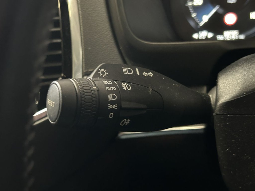 Used Volvo XC90 2017 for sale - 76312933: Photo 41