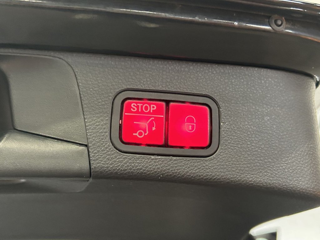 Used Mercedes-Benz C Class 2016 for sale - 76356930: Photo 17