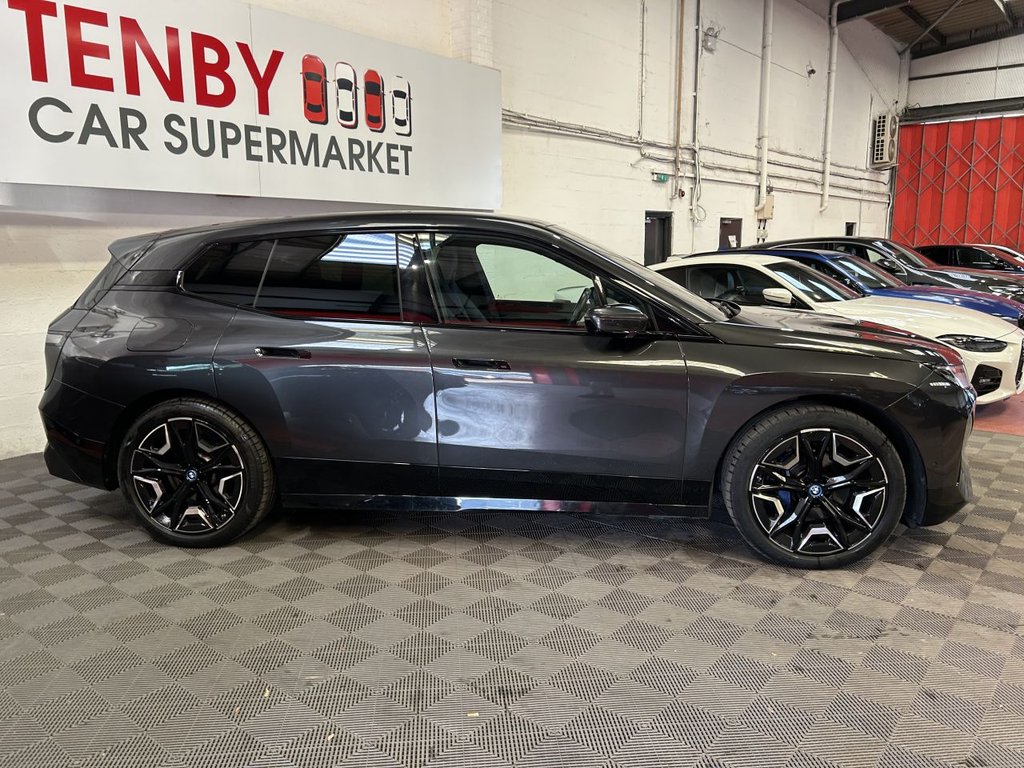 Used BMW iX 2022 for sale - 77014460: Photo 11