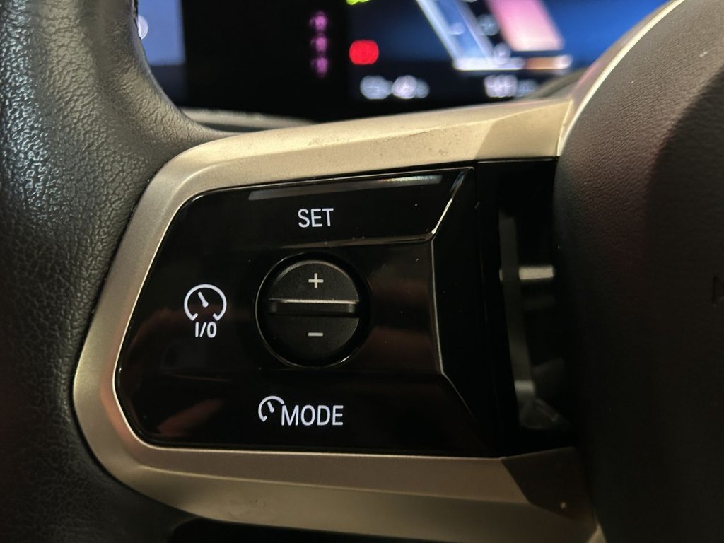 Used BMW iX 2022 for sale - 77014460: Photo 38