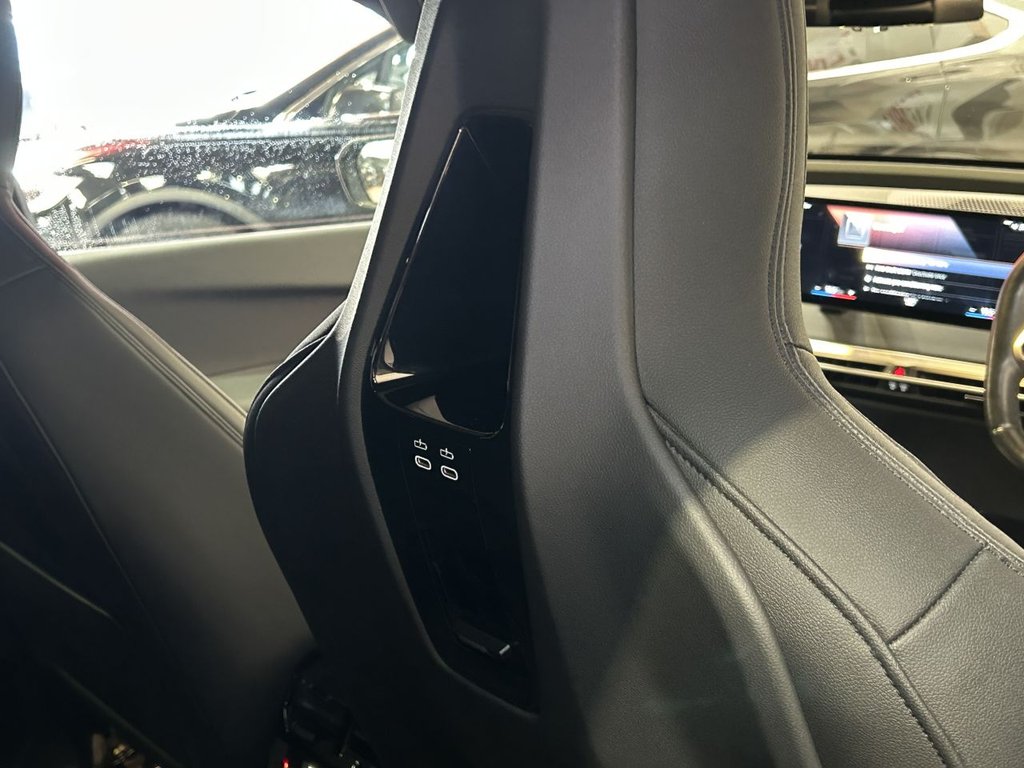 Used BMW iX 2022 for sale - 77014460: Photo 39