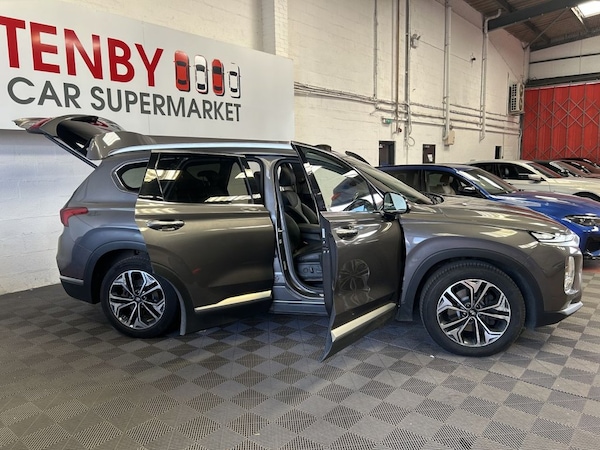 Used Hyundai Santa Fe 2020 for sale - 75307325: Photo 14