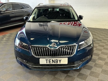 Used Skoda Superb 2017 for sale - 75693112: Photo