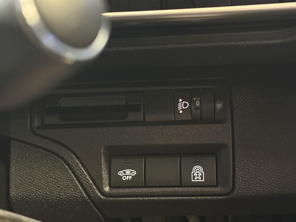 Used Peugeot 5008 2018 for sale - 77976571: Photo 41