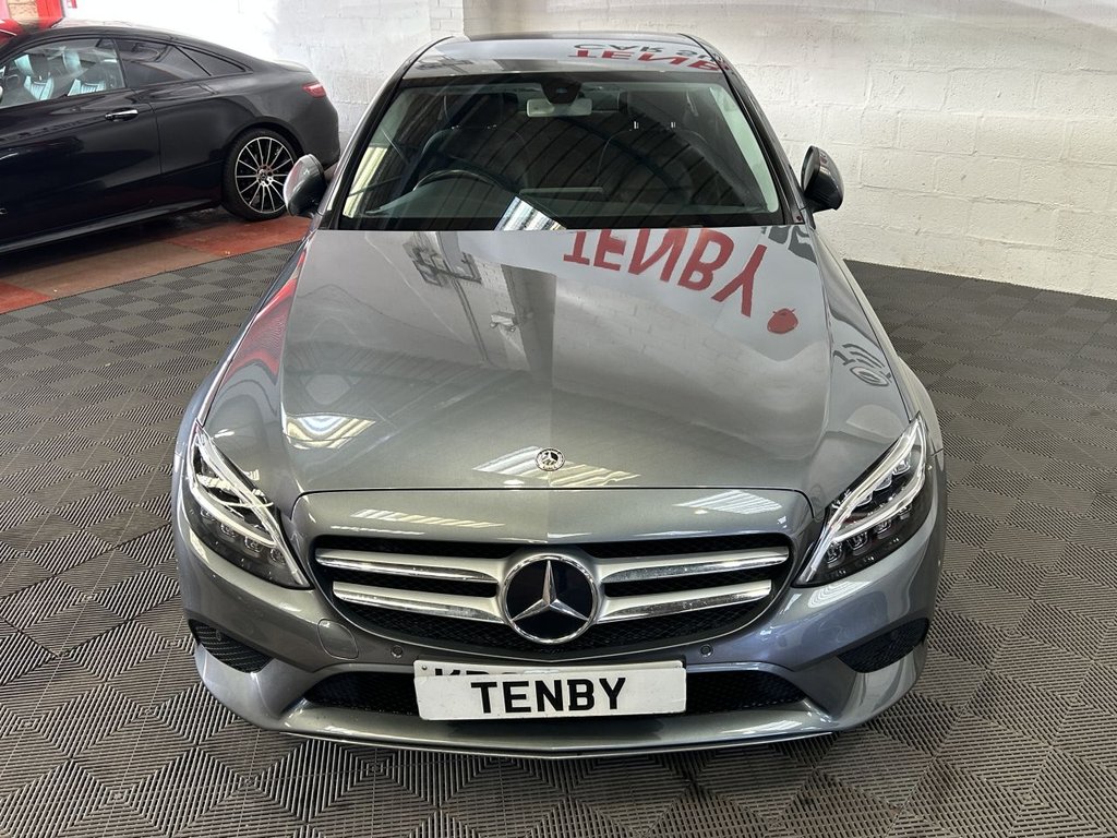 Used Mercedes-Benz C Class 2019 for sale - 77557772: Photo 4